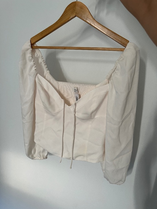 Aritzia Tops - Wilfred Novella White Blouse